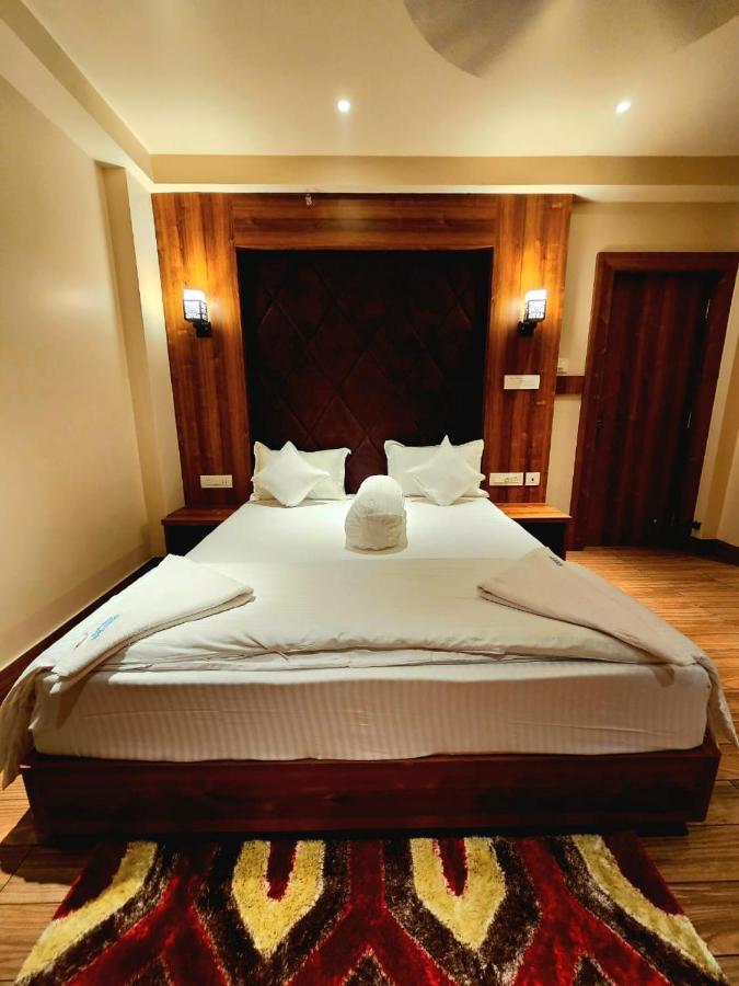 Blue Waves Hotel Tajpur 외부 사진